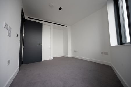 Room in a Shared Flat, Amory Tower, E14 - Photo 5