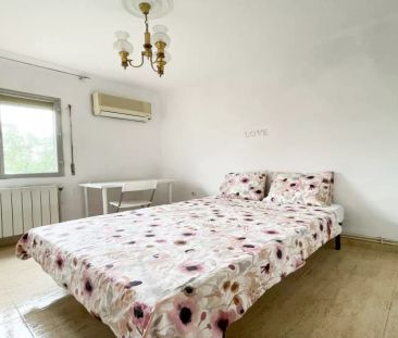 Single Bed in Room in a shared 4-bedroom apartment for rent in Abra... - Photo 4
