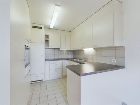 Bright 4.5-room apartment in Winikon - Photo 4