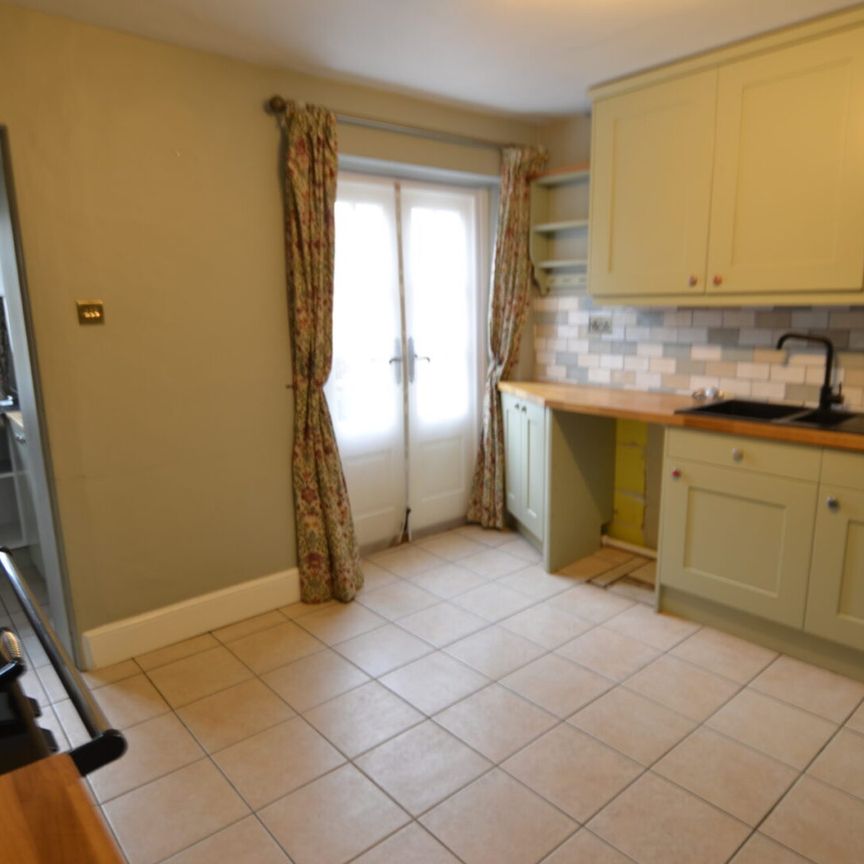 Old Great North Road, Stibbington, PE8 - Photo 1