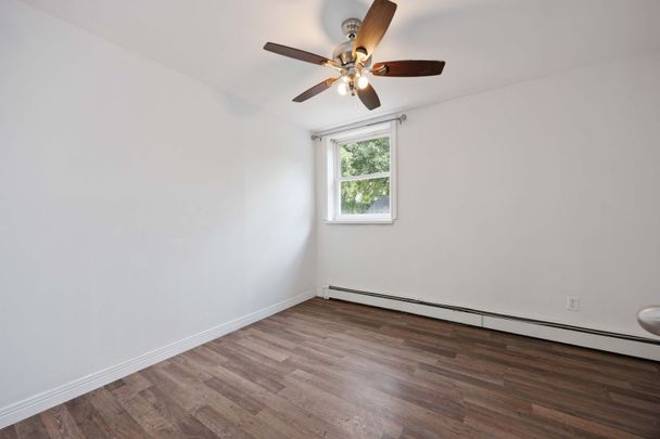 285 Elgin Street, Unit 6, Sarnia, ON N7T 5B5 - Photo 1