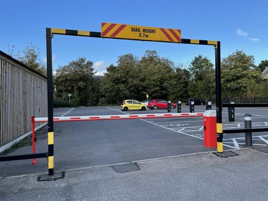 Studio to rent - Photo 1