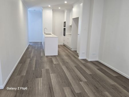 Luxury Newly Constructed 2 bedroom Townhouse renting now. Great Location! Quiet & Relaxed living! "Situated in the Mansfield High School Catchment". - Photo 4