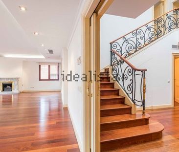 Alquiler de dúplex en Calle de la Bendición de Campos - Photo 2