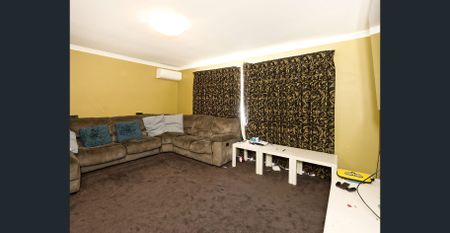 WELLARD 4X2 HOME FOR LEASE - Photo 3