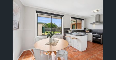 Family Comfort with Space to Grow - Photo 5