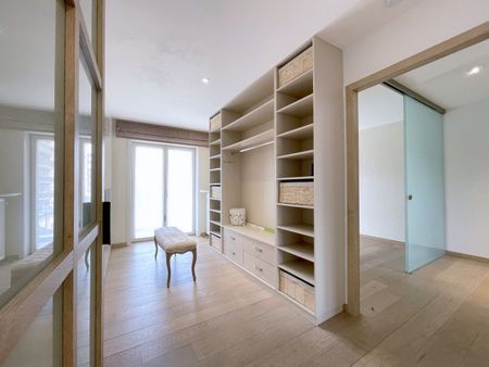 STIJLVOL APPARTEMENT TE HUUR IN HARTJE KORTRIJK! - Photo 3