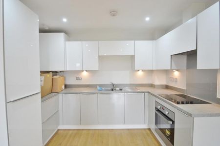61 Chalvey Road East, Slough, Berkshire,SL1 - Photo 3