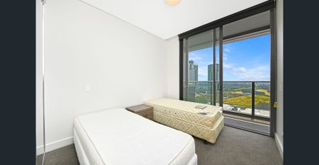 Panorama City & Harbour Bridge Skyline View | 2 Bed + 2 Bath + Study with CarSpace - Photo 4