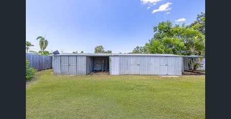 Comfort, Space and Serenity-Your Kelso Home Awaits! - Photo 3