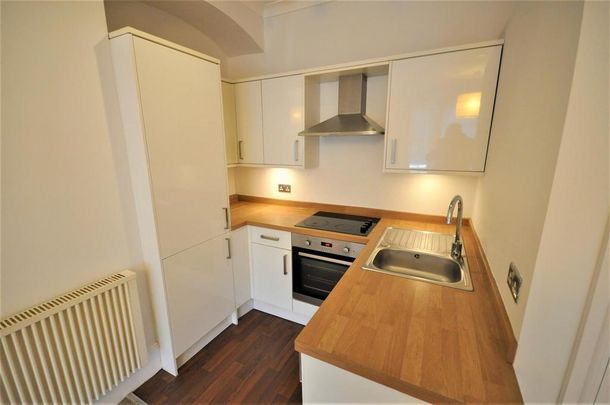 Studio to rent - Photo 1