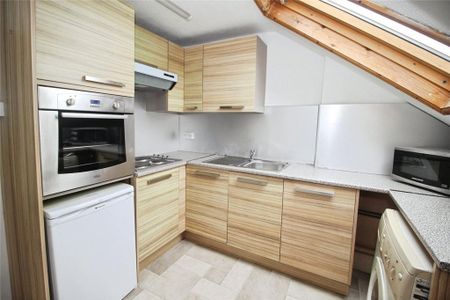 1 bedroom flat to rent - Photo 2