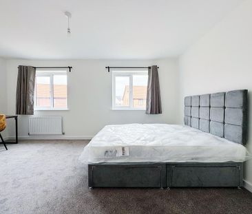 1 bedroom in a house share to rent - Photo 4