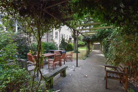 Colonnades Apartments, E8 - Photo 5