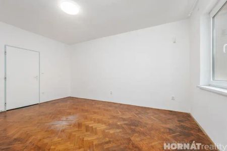 Pronájem, byt 2+1, Karpatská, 56 m - Fotografie 2