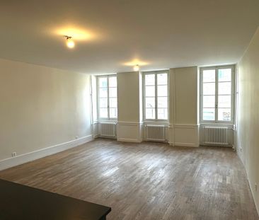 Bel appartement lumineux, rénové en 2025, balcon, cuisine ouverte - Foto 3