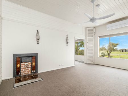 Serene Farm Scene - Photo 2