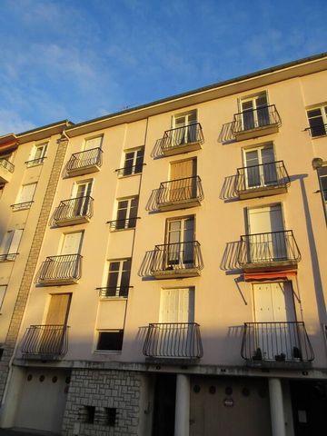 Location appartement t1 26 m² à Rodez (12000) - Photo 2