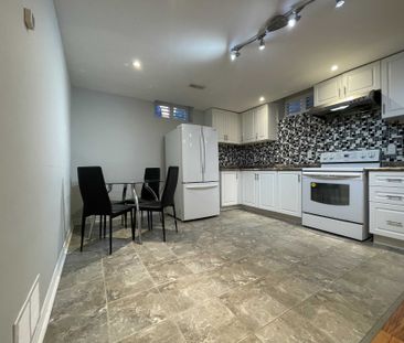 For Lease - 233 Aspenwood Drive Unit# Lower Level, Newmarket, Ontario - Photo 2