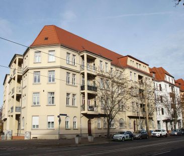 2-Zimmer-Wohnung mit BALKON und EBK in Magdeburg-Sudenburg - Photo 1