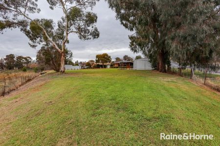 3 Bedroom Family Home - Available 24.10.2025 - Photo 3