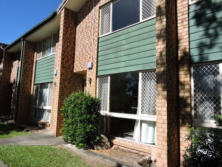 Modern Living - Close to everything! - Photo 3