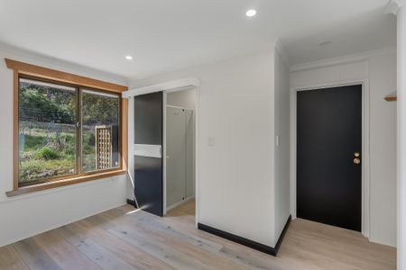 Granny Flat with Stunning Water Views - Photo 5