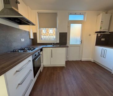 2 Bed Terraced House, Dalton Avenue, LS11 - Photo 1