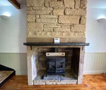 Meltham Road, Huddersfield, HD4 - Photo 2