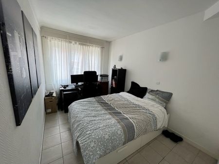 T2 de 30 m², rue Michel Ange – Porte de Douai réf 4348 - Photo 3