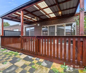 Charming 3-Bedroom Home - Photo 3