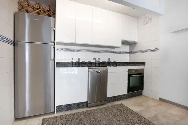 Alquiler de piso en Calle Palangreros - Photo 1