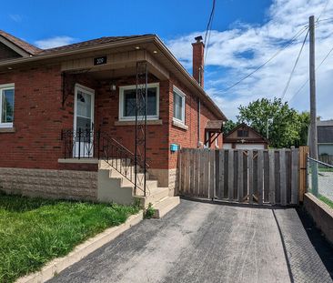 209 Killaly St E, Port Colborne - 2 Bed + Den Lower Unit - Photo 4