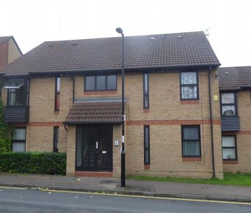 Studio to rent - Photo 5