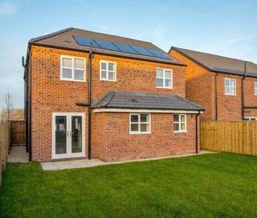 Taylor Lane, Preston, PR4 - Photo 2