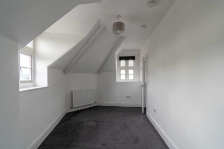 Old Farmhouse, 1 Lansdown Road - Photo 4