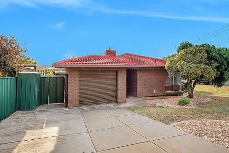 Tidy Two Bedroom Unit in Central Salisbury East - Photo 3