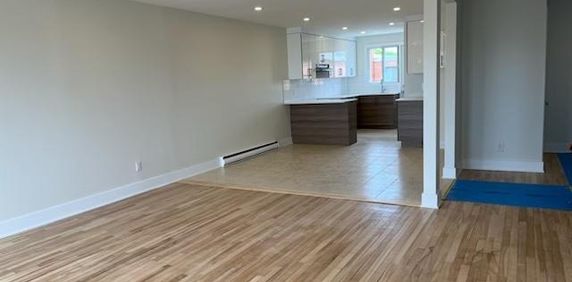 LaSalle Rénover Haut 5 1/2 Ensoleillé - Photo 2