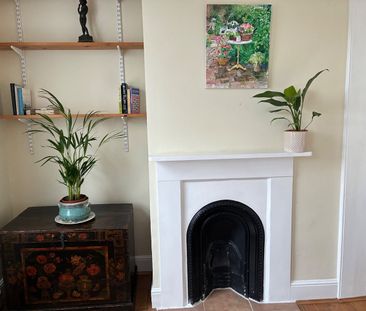 Room in a Shared House, Yoakley, N16 - Photo 2