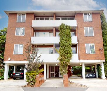 Fantastic location! - Photo 5