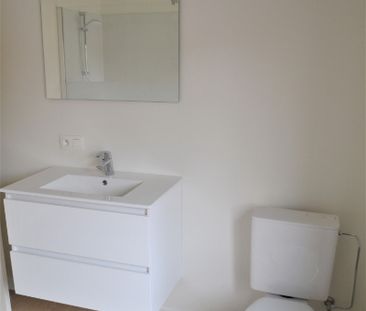 Vernieuwde woning met 2 slaapkamers - Foto 3