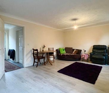 3 bedroom terraced house to rent - Photo 4