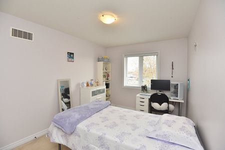 For Lease - 45 Seabreeze Crescent Unit# 21, Hamilton, Ontario - Photo 4