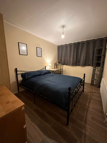 5 Bed Semi-Detached House, Laverstoke Gardens, SW15 - Photo 5