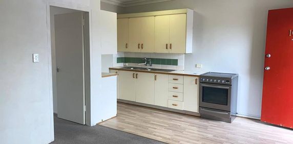 Neat One Bedroom Unit - Photo 2