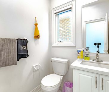 For Lease - 105 Mckean Drive, Whitchurch-Stouffville, Ontario - Photo 4