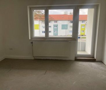 Helle 2-Zimmer-Wohnung mit Balkon - Foto 1