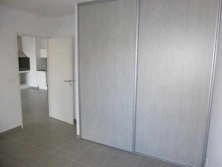 Location appartement récent 2 pièces 45.8 m² à Montpellier (34000) - Photo 2