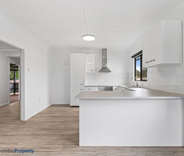 Comfort, Convenience & Character in the Heart of Newtown! - Photo 4