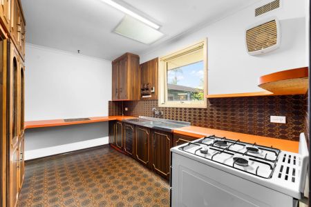 Perfectly Positioned 2-Bed Home with Entertaining Area - Photo 4